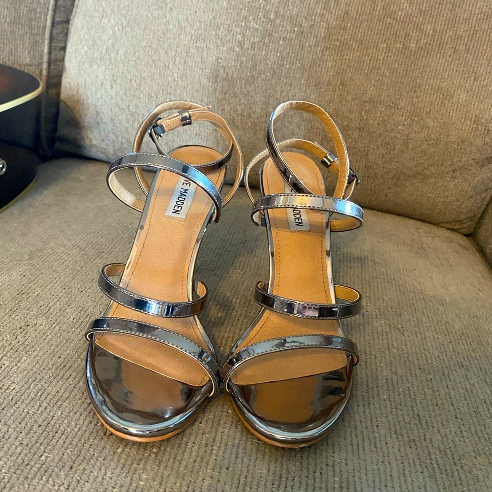 Steve Madden Strappy Heels❣️